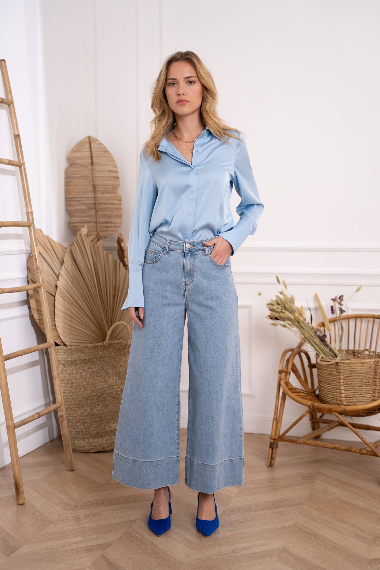 Satinbluse in Blau - CABALES