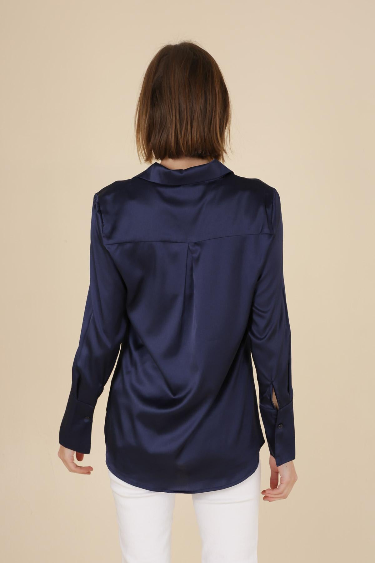 Satinbluse in Dunkelblau - CABALES